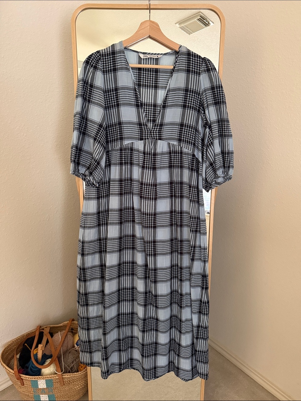 Zara Black and Light Blue Plaid V-Neck Midi Dress with Puff Sleeves